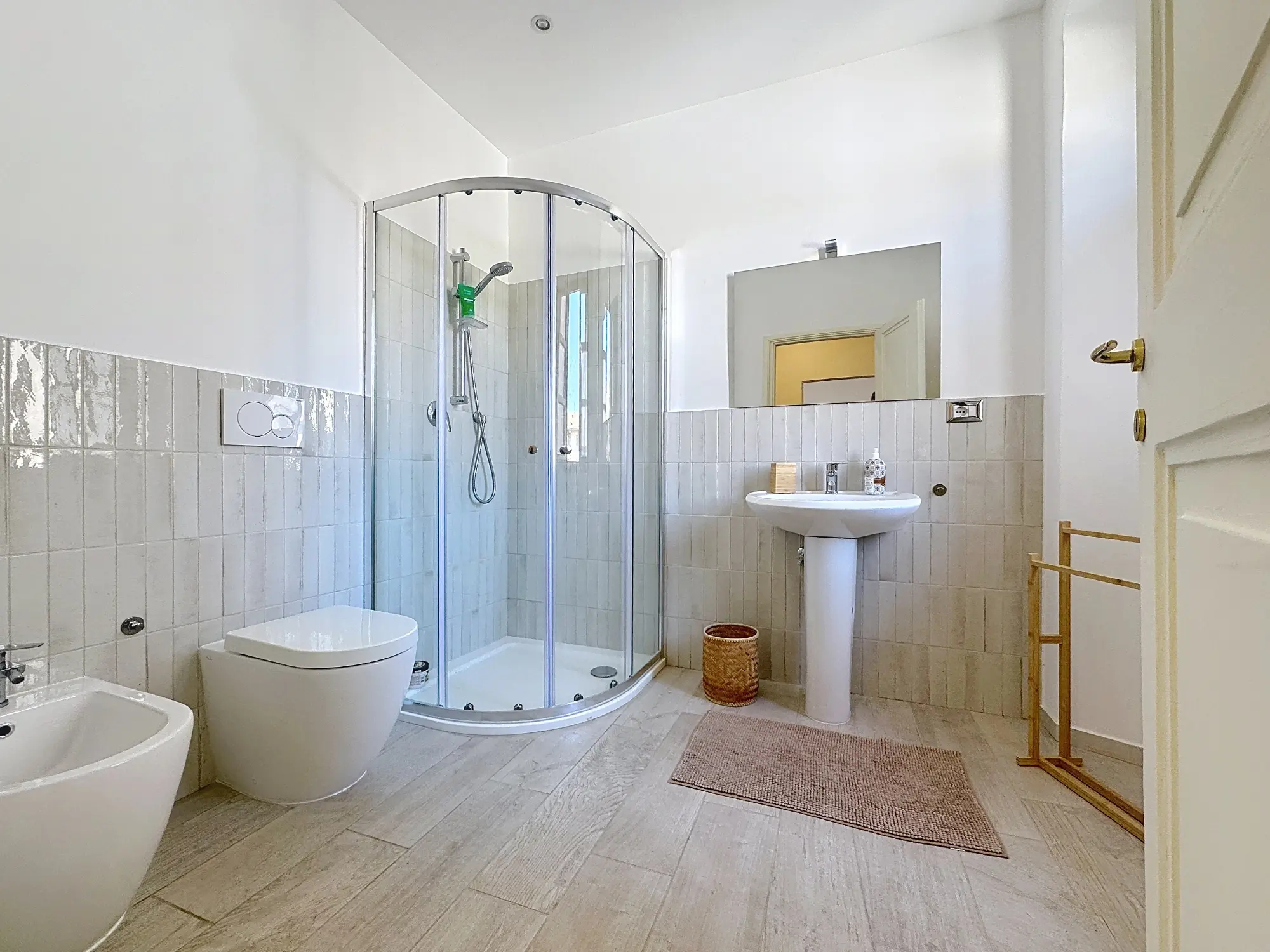 casa belvedere bolgheri badezimmer dusche