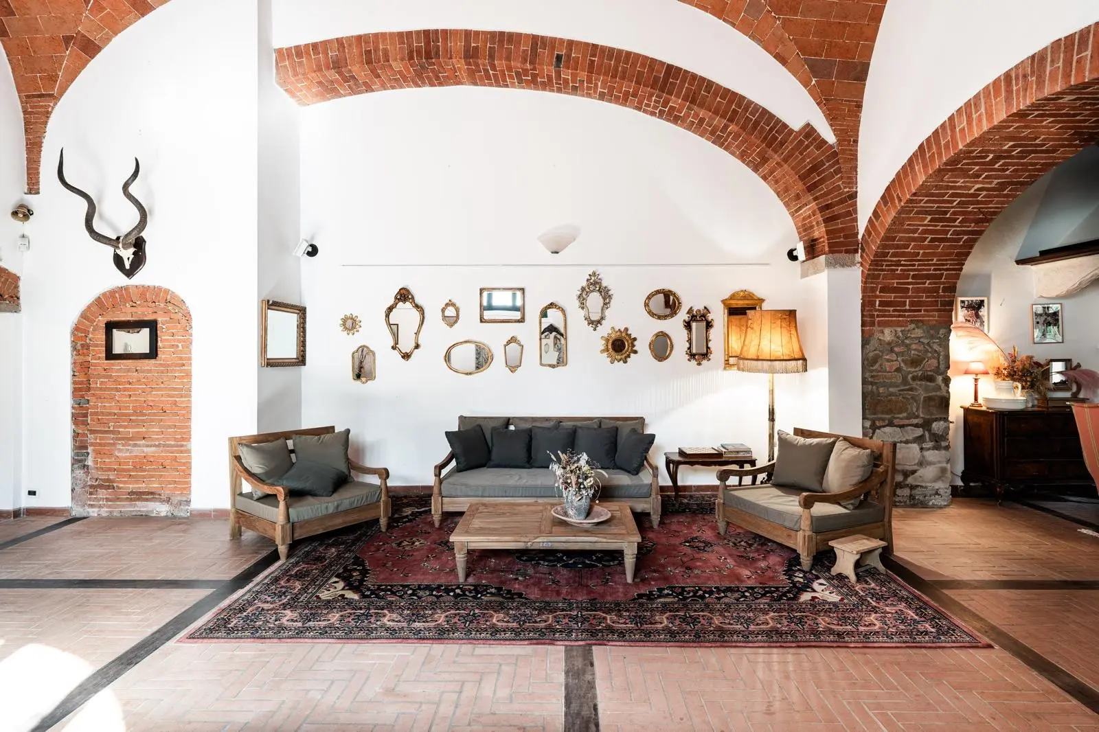 mulino rotone wohnzimmer sitzbereich couch