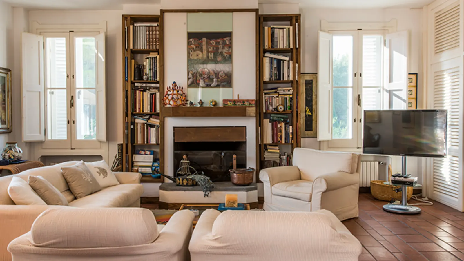 villa loncello wohnzimmer kamin